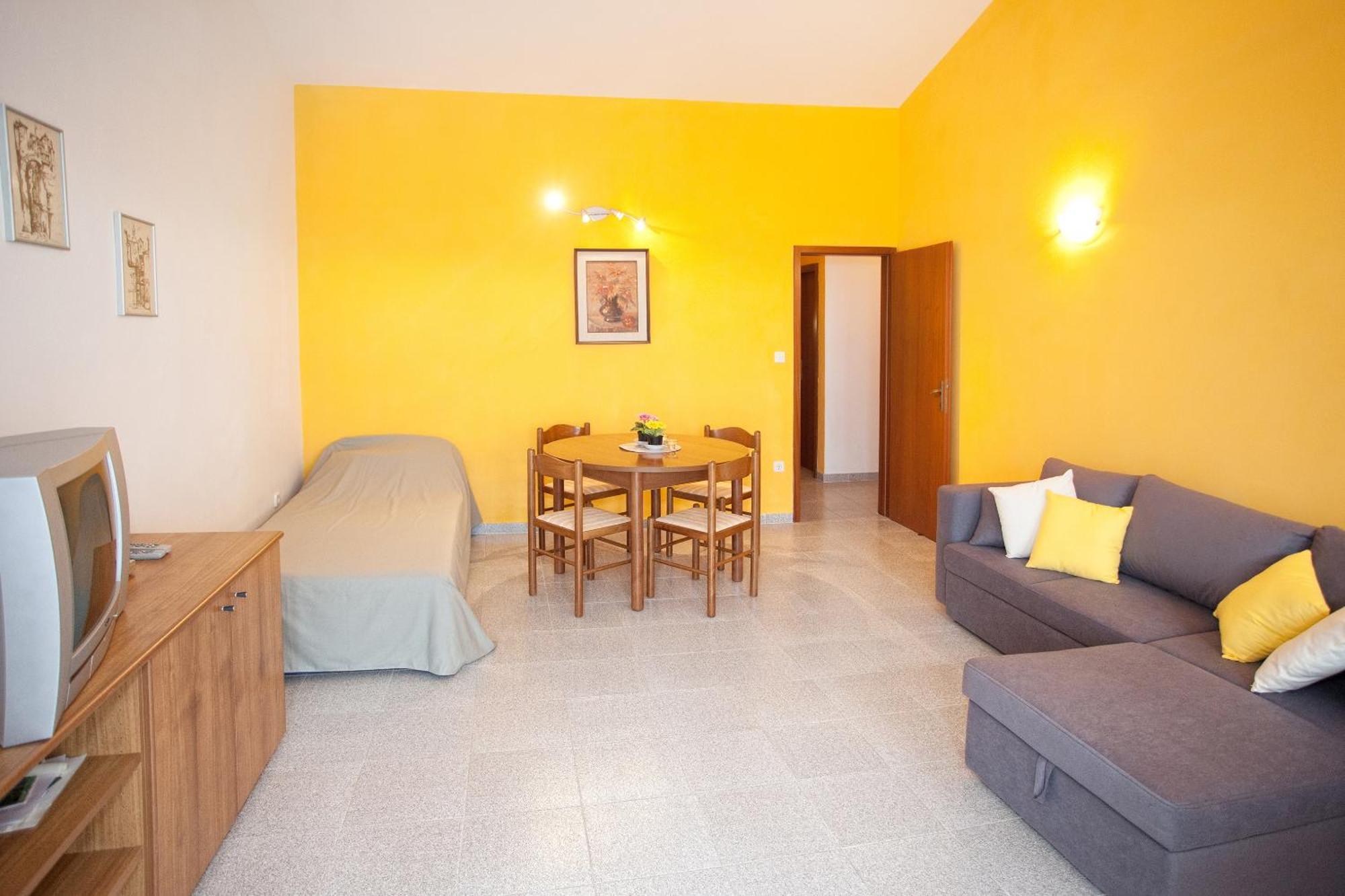 Apartments By The Sea Rastici, Ciovo - 2104 Trogir Habitación foto