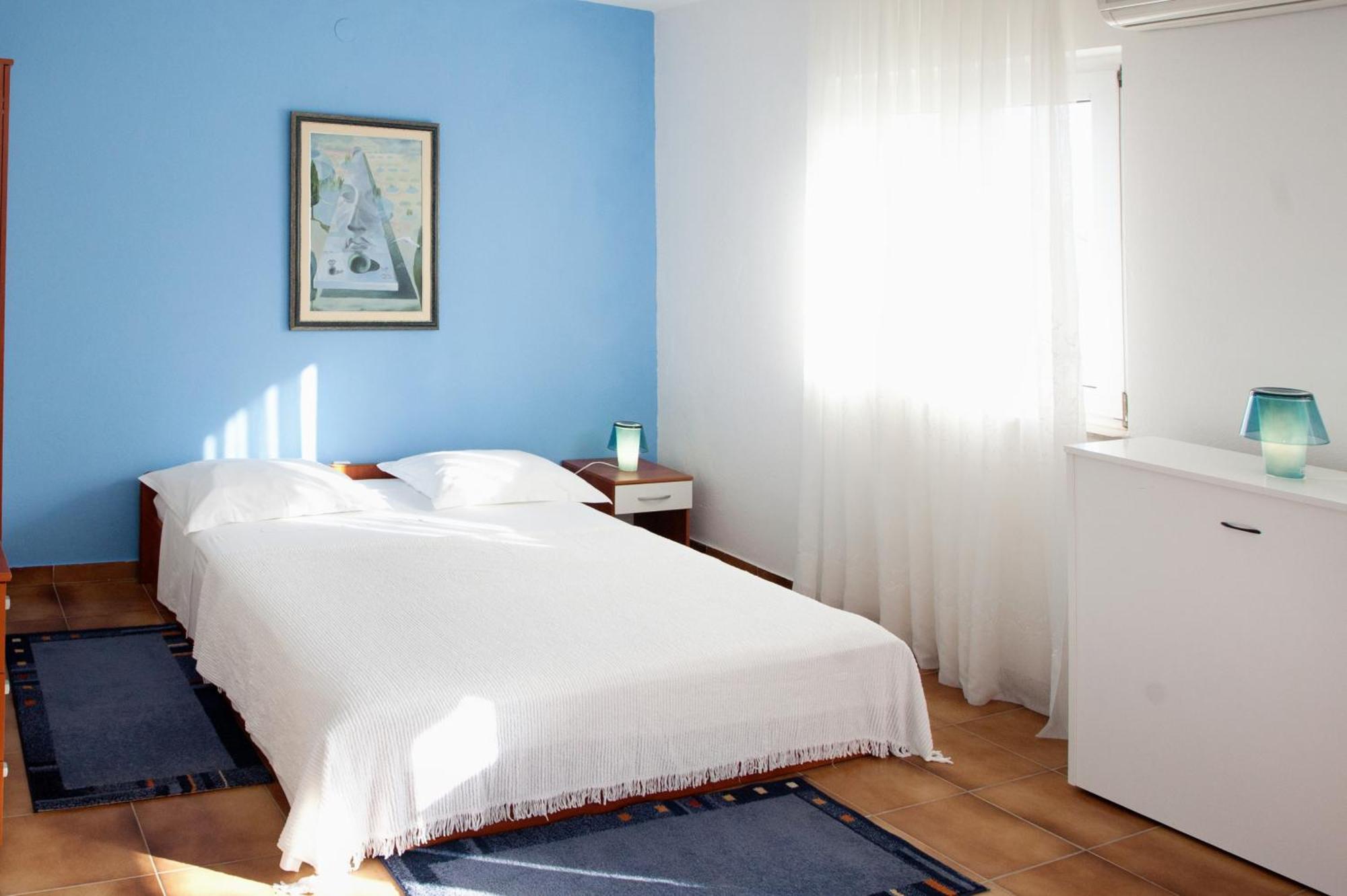 Apartments By The Sea Rastici, Ciovo - 2104 Trogir Habitación foto